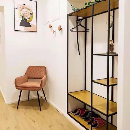 Apartment 157 Steps To The Main Square *